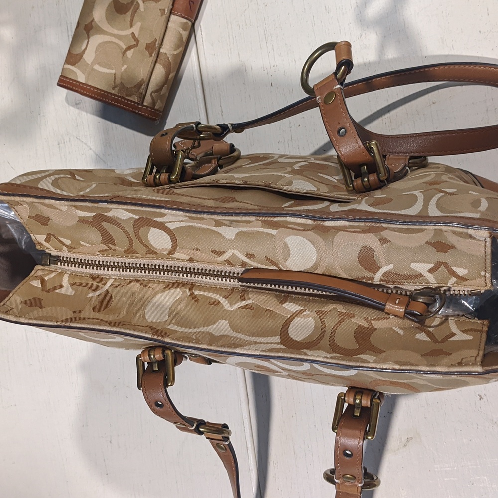 Coach Tan and Brown Tote Bag - Picture 4 of 11